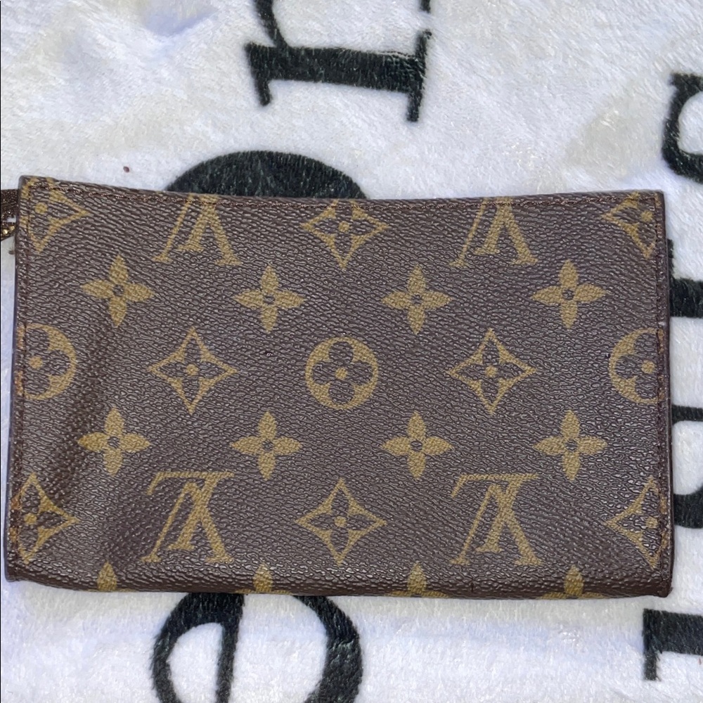 Louis Vuitton  Essential Piuch  Brown and Gold Monogram